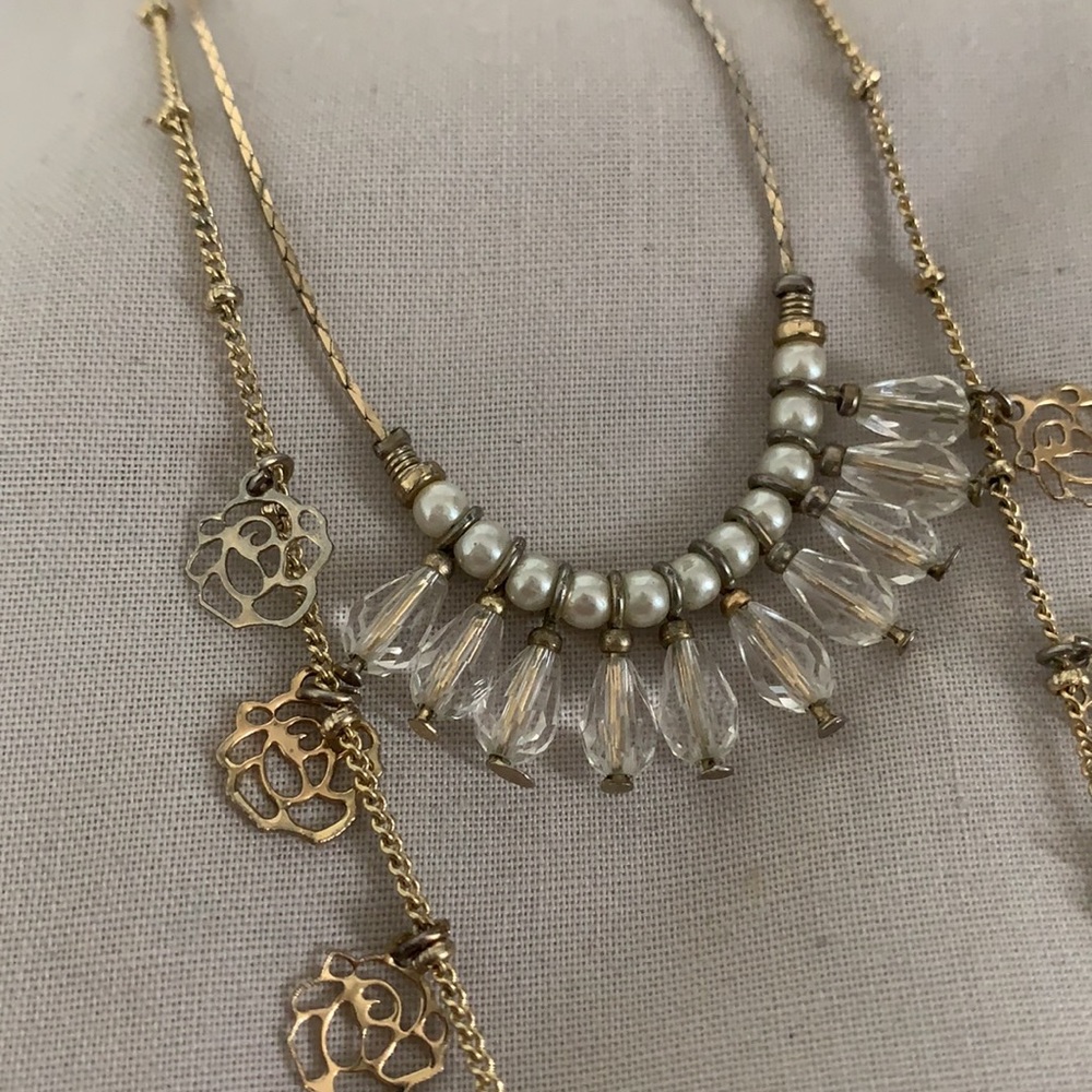 Delicate Rose Teardrop Double Chain Necklace - Picture 4 of 4